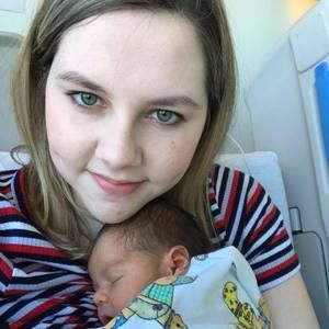 Meet your Posher, Ellie